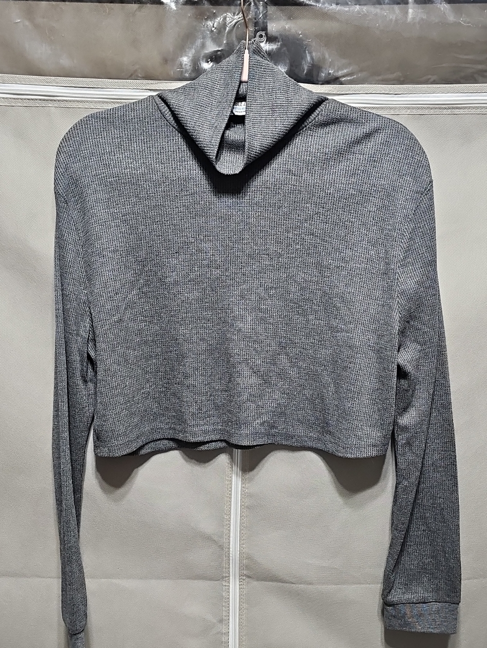 Double Zero Gray Ribbed Crop Turtleneck Long Sleeve Top